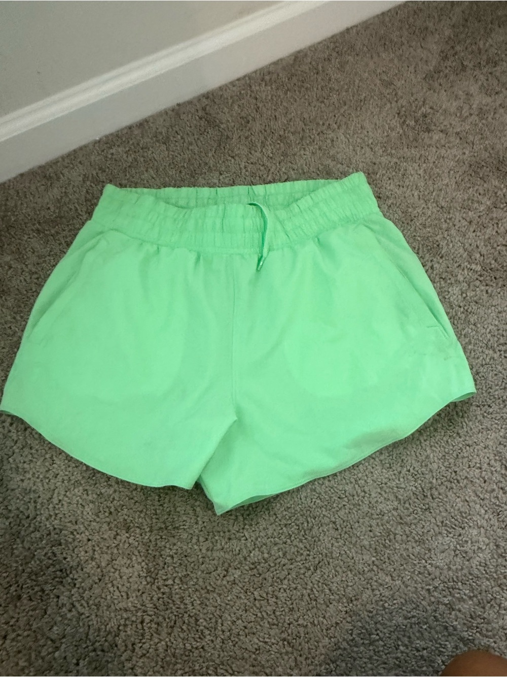 Under Armour Women’s Lightweight Mint Green Drawstring Shorts